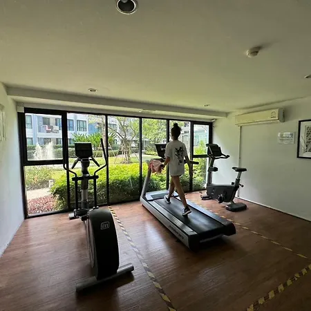 Centrio Condominiums Top Floor With Pool And Garden View Ban Na Khua Exterior photo